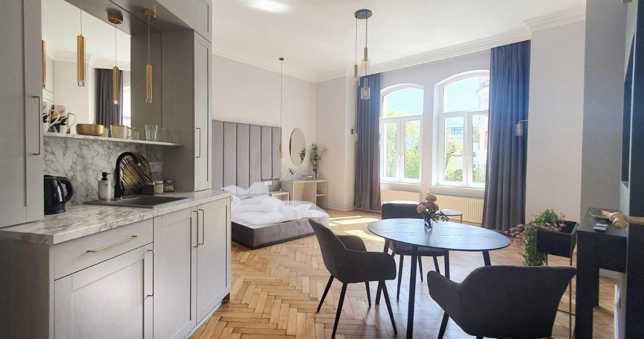 Dk Premium Ballady I Romanse Olsztyn  Buitenkant foto