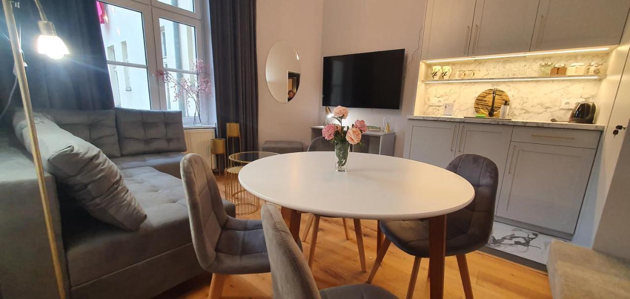 Dk Premium Ballady I Romanse Olsztyn  Buitenkant foto