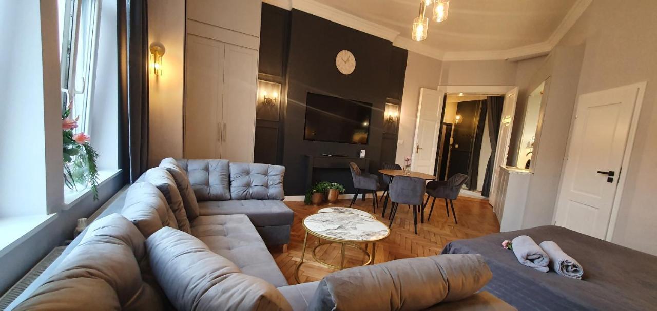Dk Premium Ballady I Romanse Olsztyn  Buitenkant foto